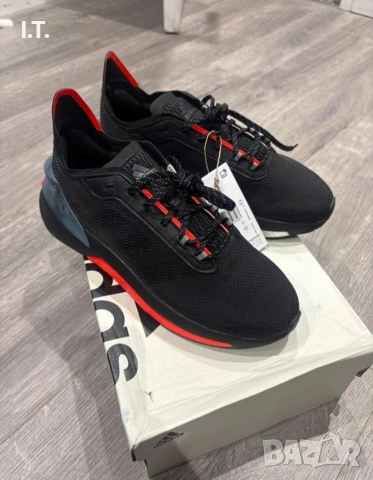 ADIDAS avryn HP5980 