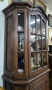Висок дъбов шкаф с витрина, снимка 6
