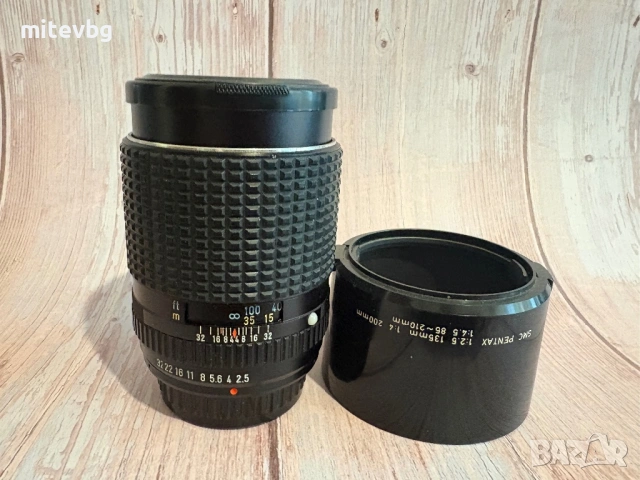 Обектив Pentax K135 / 2.5 плюс оригинален сенник, снимка 2 - Обективи и филтри - 54787248