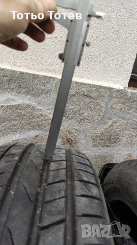 Гуми 235 60 17, снимка 9 - Гуми и джанти - 53650068