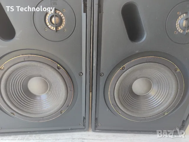 Автентични американски монитори JBL Control 5 – Чисто нови гофри, снимка 4 - Аудиосистеми - 55691689