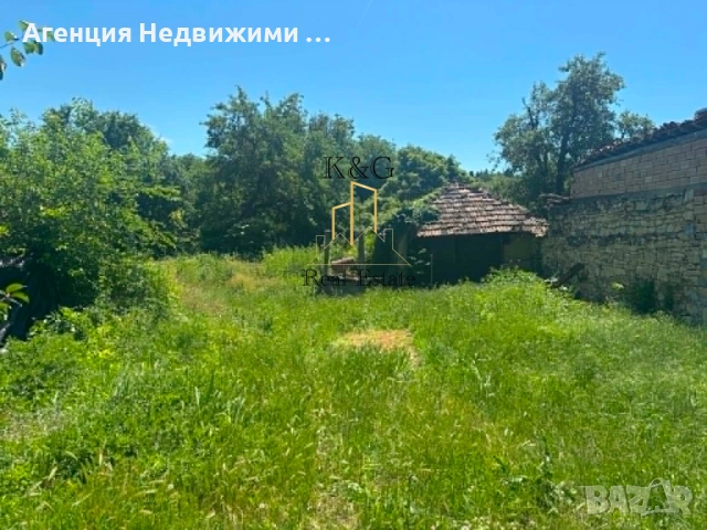 Дворно място в регулация в с. Пороище 