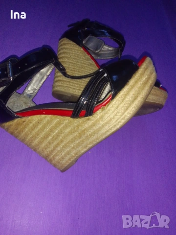 Guess- сандали