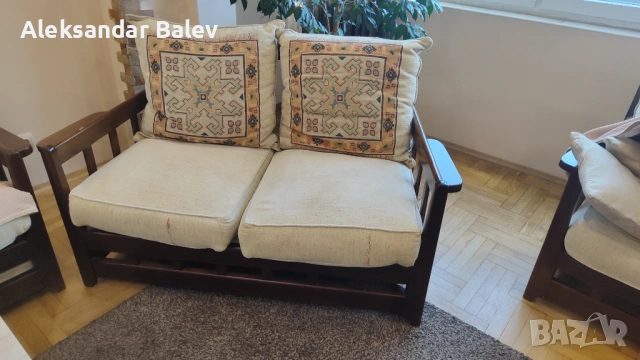 Италианска Масивна холова гарнитура (Диван, Двойка + фотьойл), снимка 3 - Дивани и мека мебел - 54172235