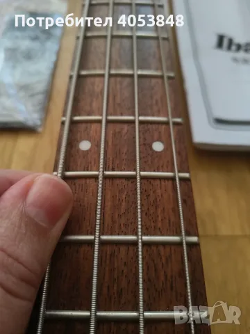 Бас кирата, 4 струни, Ibanez SR300EB-WK, снимка 4 - Китари - 55656451