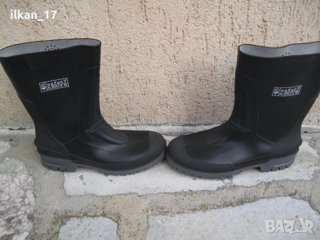 Ботуши Гумени Италянски висококачествена гума 44 Номер Внос от Германия в отлично състояние , снимка 3 - Мъжки ботуши - 54167424