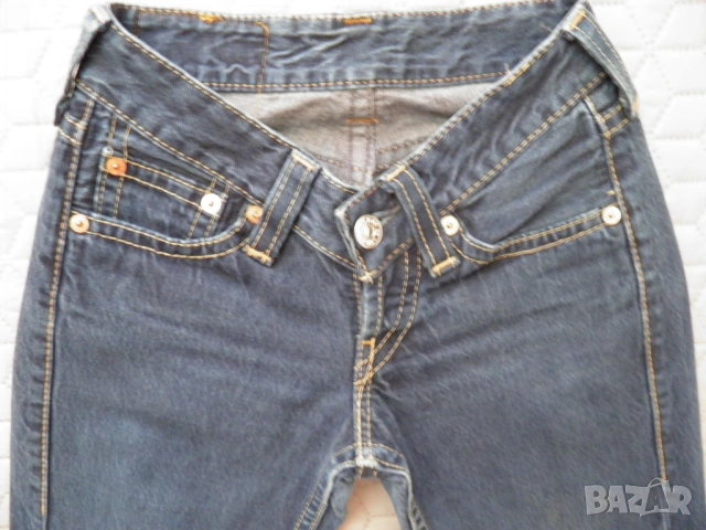 Levi's оригинални дамски дънки W26/L32 и W28/L32, снимка 4 - Дънки - 54391456