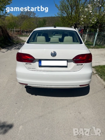 VW Jetta mk6 2012 - 2.5 VR5, снимка 6 - Автомобили и джипове - 47209732