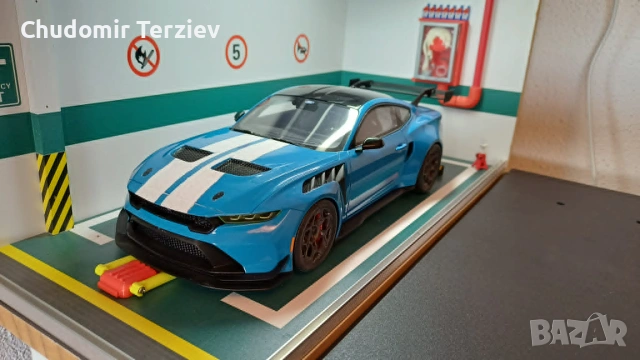 Мащабни модели коли 1:18, снимка 14 - Колекции - 55233248