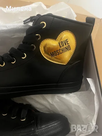 Нови, оригинални Love Moschino 
