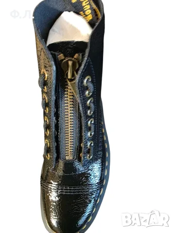 Dr.Martens Black Limited Edition, снимка 3 - Дамски боти - 55493569