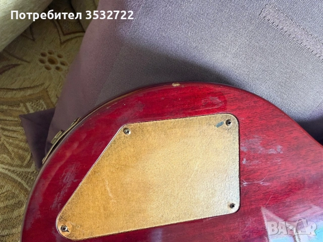 Ретро електрическа китара Aria, снимка 11 - Антикварни и старинни предмети - 54663479