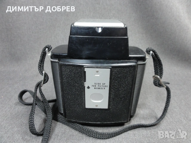 СТАР РЕТРО ЛЕНТОВ ФОТОАПАРАТ KODAK BROWNIE REFLEX 20 CAMERA, снимка 4 - Антикварни и старинни предмети - 54525691