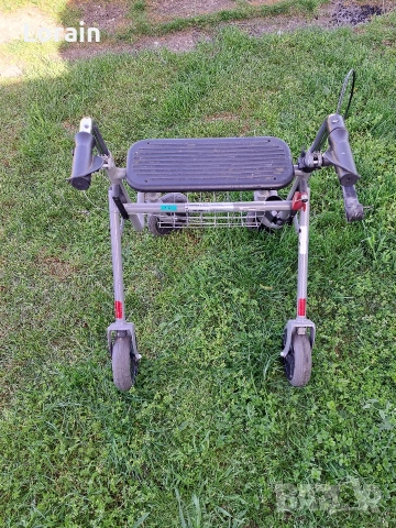 Проходилка(ролатор), снимка 3 - Инвалидни колички - 54304575