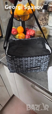 Сооling bag Toyota,за толо и студено, снимка 2 - Части - 54061449