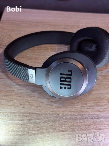 JBL Live 650BTNC безжични Bluetooth слушалки с активно шумопотискане (ANC)