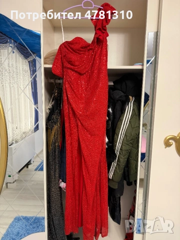 Продавам официална рокля в отлично състояние