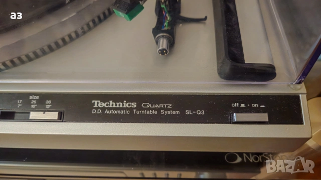 Technics SL-Q3, снимка 3 - Грамофони - 55069418
