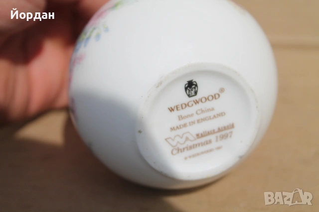Английска порцеланова ваза ''Wedg Wood'', снимка 4 - Вази - 54567165