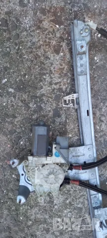Преден ляв стъклоповдигач Citroen Xsara Picasso, снимка 2 - Части - 55504780