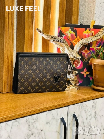 Louis Vuitton 🔹Мъжки Чанти , снимка 4 - Чанти - 54794372