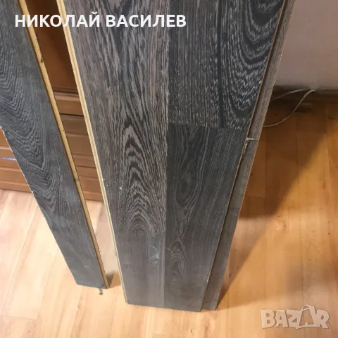 Паркет  9  броя. кафяв  на  цвят. .