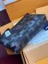 Чанта Louis Vuitton Takeoff Pouch, снимка 8