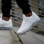 Маратонки Nike Air VaporMax Plus 'Triple White' – Чисто бяло съвършенство! 👟🤍, снимка 3