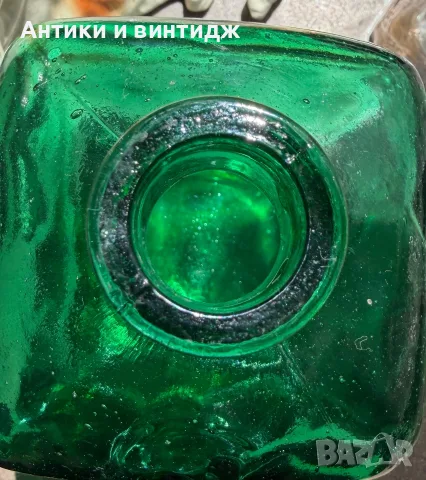 Винтажна италианска гарафа / бутилка, зелено стъкло (Италия, 1960-70-те г.), снимка 4 - Декорация за дома - 55431618
