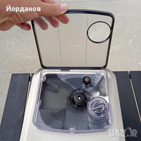 Кафемашина Saeco Syntia, снимка 3 - Кафемашини - 55165804