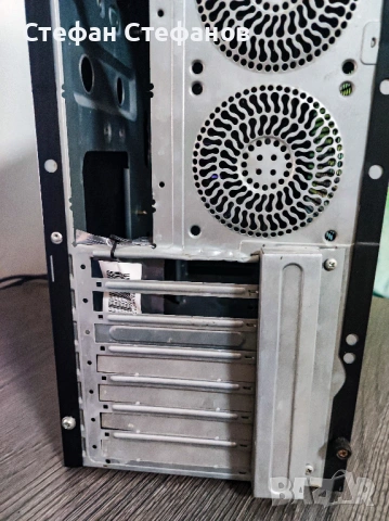 ПОДАРЯВАМ Компютърна Кутия, снимка 4 - Захранвания и кутии - 53961156