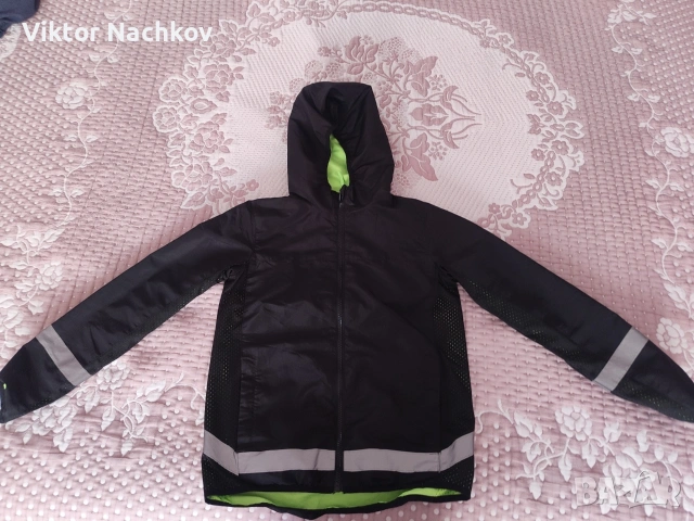 Двулицева ветровка., снимка 2 - Детски якета и елеци - 54387132