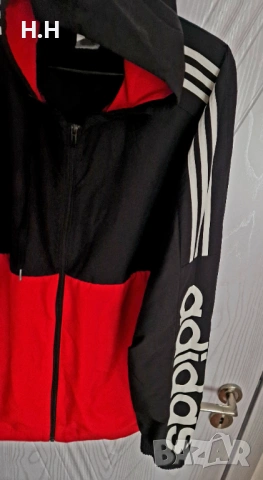 Adidas оригинална ветровка/яке/, снимка 2 - Спортни дрехи, екипи - 54125236