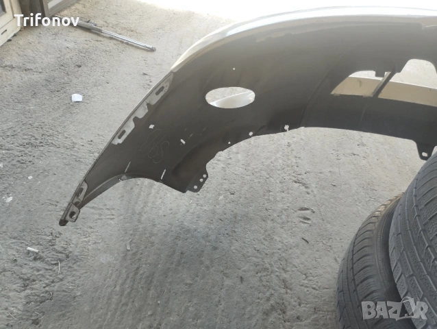 Оригинална предна броня Toyota Hilux 2005-2009, снимка 5 - Части - 54729502