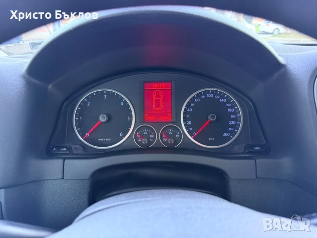 VW Tiguan, снимка 13 - Автомобили и джипове - 54818426
