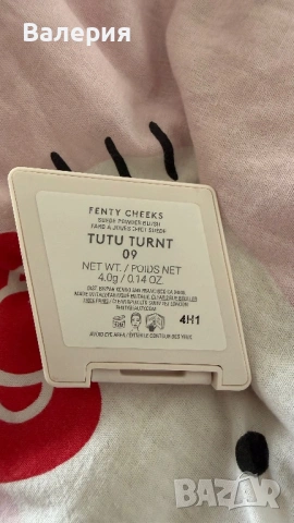 Fenty Beauty Fenty Cheeks Suede Powder Blush – Tutu Turnt, снимка 3 - Декоративна козметика - 54871070