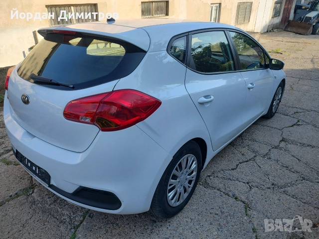 Kia Ceed 1.4 16V , снимка 3 - Автомобили и джипове - 55176783
