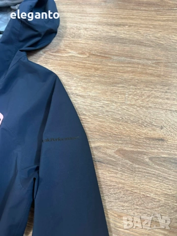 Висок клас дамска трисолойна мембрана Peak Performance Daybreak Waterproof Jacket , L размер , снимка 4 - Якета - 54203057
