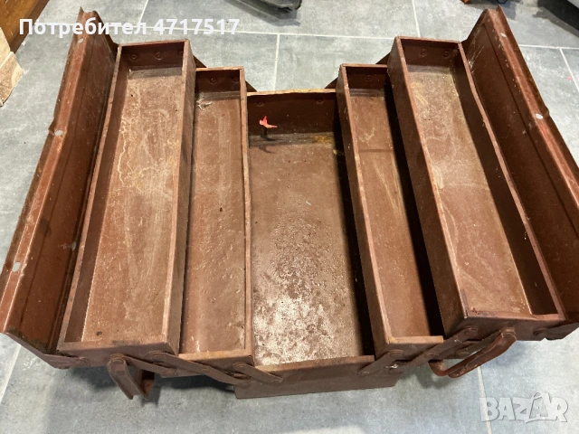 Метален куфар, снимка 5 - Куфари с инструменти - 53966774