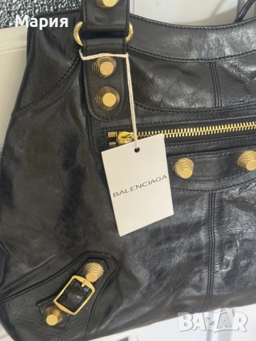 Голяма черна чанта от естествена кожа на „Баленциага/Balenciaga“ не използвана , снимка 2 - Чанти - 55415198