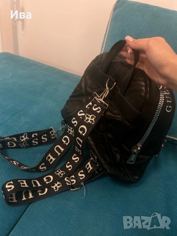 Раница Guess, снимка 3 - Раници - 54624038