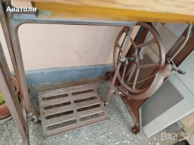 Продавам крачна шевна машина Юнион , снимка 3 - Шевни машини - 54265364