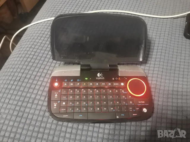 Безжична блутуут клавиатура Logitech , снимка 3 - Клавиатури и мишки - 55472086