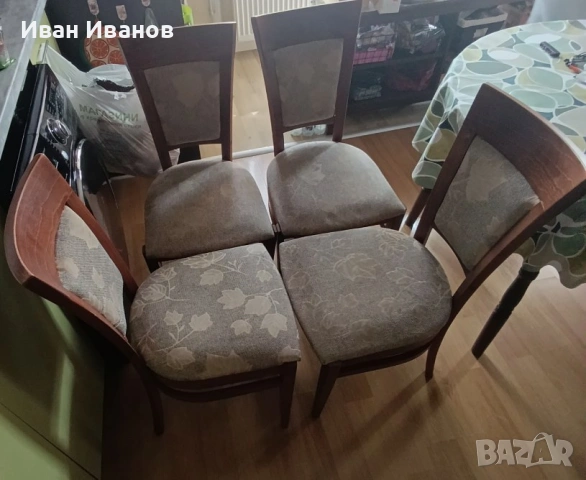 Трапезни столове 4 бр.! 