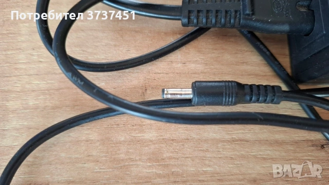Зарядно за лаптоп - 12V, снимка 3 - Части за лаптопи - 55066083
