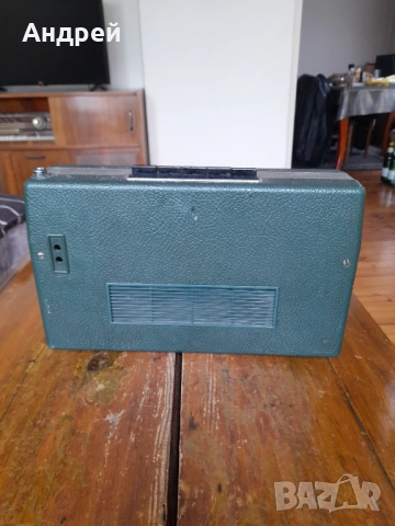 Старо радио,радиоприемник Grundig Exportboy, снимка 3 - Антикварни и старинни предмети - 54621751