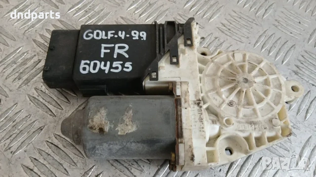 Моторче стъклоповдигач VW Golf 4 1999 (предно дясно)