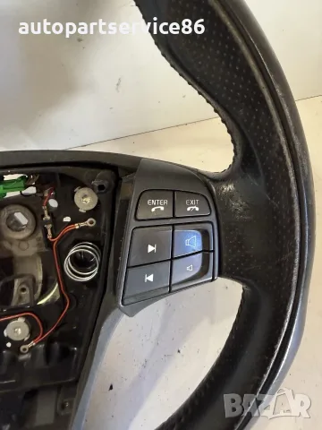Волан черна кожа R Design за Volvo C30 (2012) OEM, снимка 3 - Части - 55627963