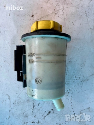 Казанче течност хидравлика Рейндж Роувър Range Land Rover Sport L320, снимка 2 - Части - 53979883