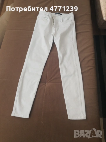 Бял панталон Zara, снимка 2 - Панталони - 54976055
